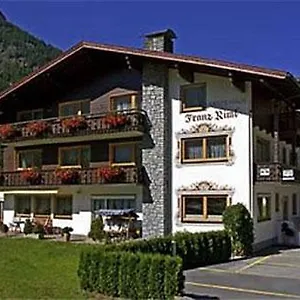Vizensn Living Guest house