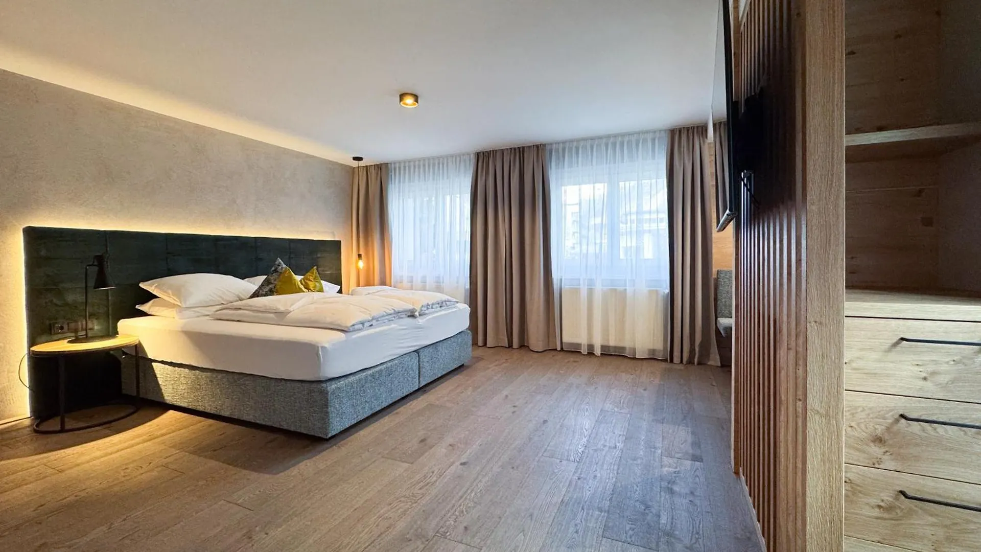 Glanz & Glory Appartements Soelden Guest house Solden
