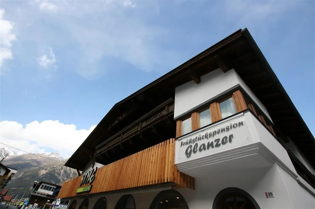 ** Guest house Glanz & Glory Appartements Soelden Austria